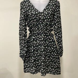 NWT Jolie & Joy floral dress. Size M. (8/10).